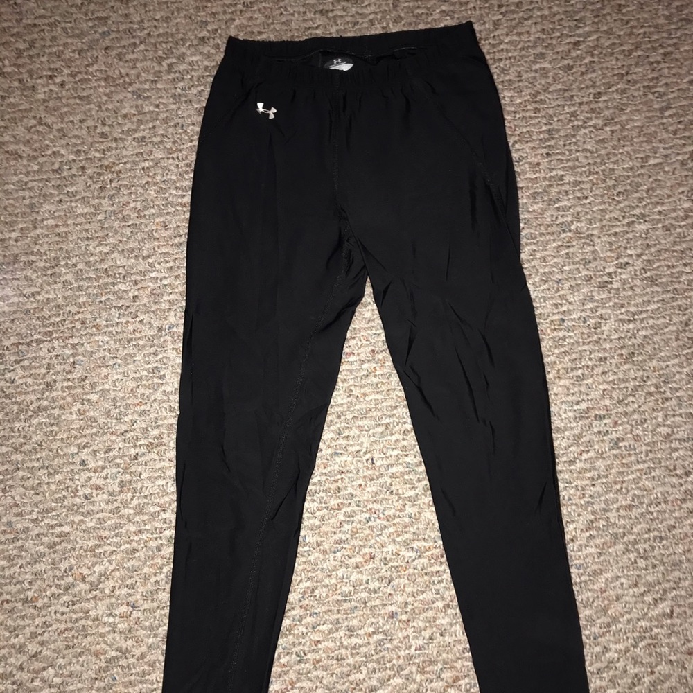 Black under armour leggings